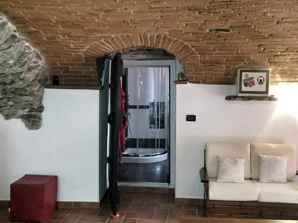 La Casa Dei Nonni Con Spa Privata Su Richiesta Villa Pont Canavese ภายนอก รูปภาพ